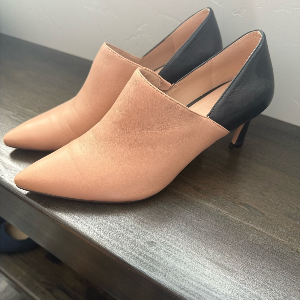 Elegant Two-Tone Leather Heels 27 Edit by Naturalizer